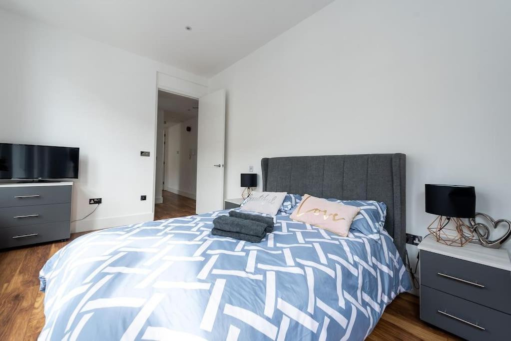 Beautiful Apartment By Hyde Park Ss2 London Bagian luar foto